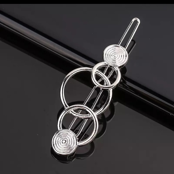 🍀Beautiful metal hair clips🍀 - Picture 2 of 9